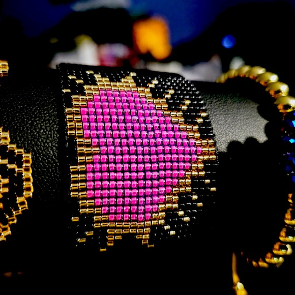 BRACELETS THEMED TO PERFECTiON - Picture 3 of 5